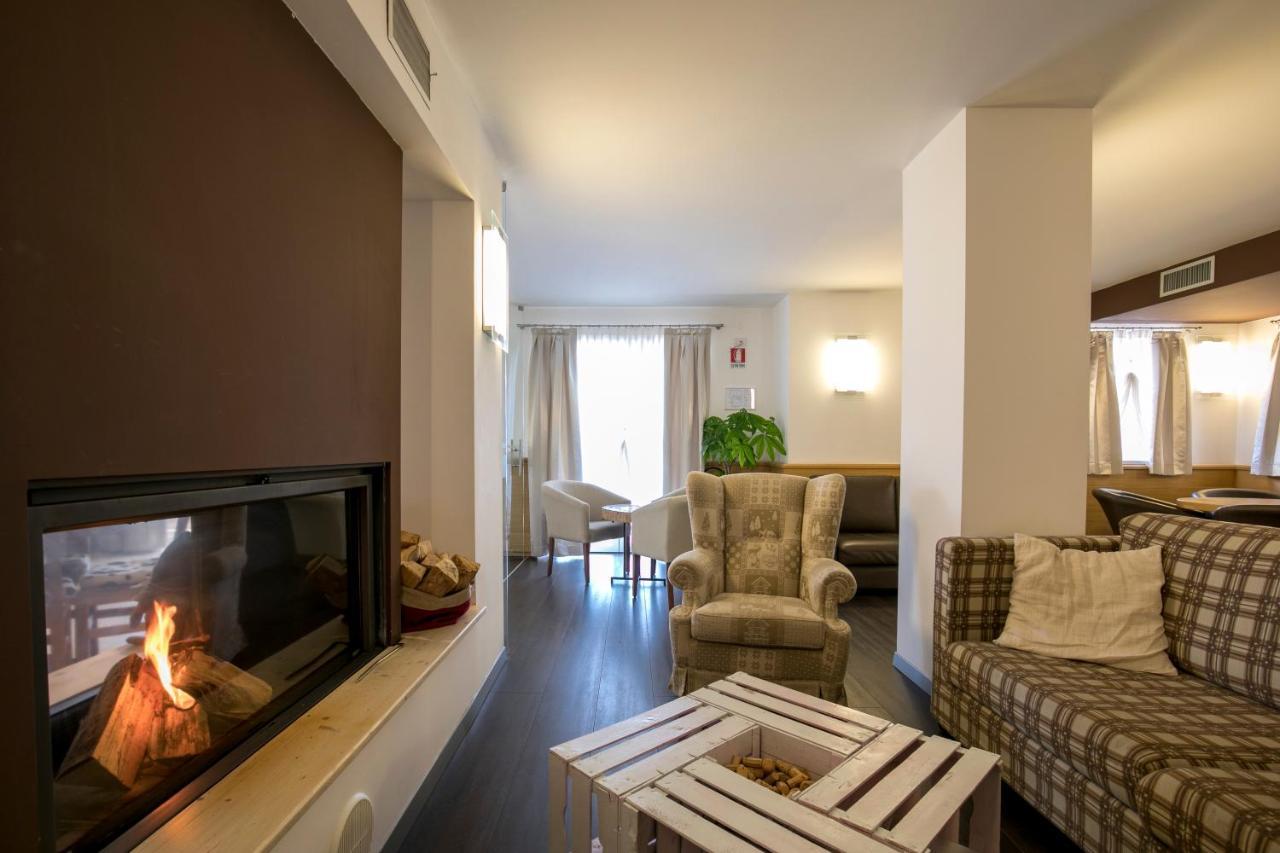 Hotel Luna Bianca Folgaria Ngoại thất bức ảnh